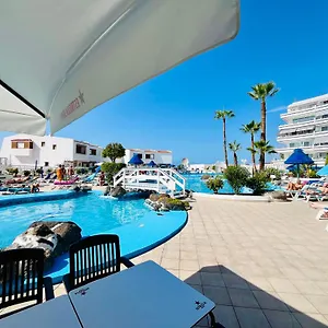 Angel's House At Club Atlantis Apartment